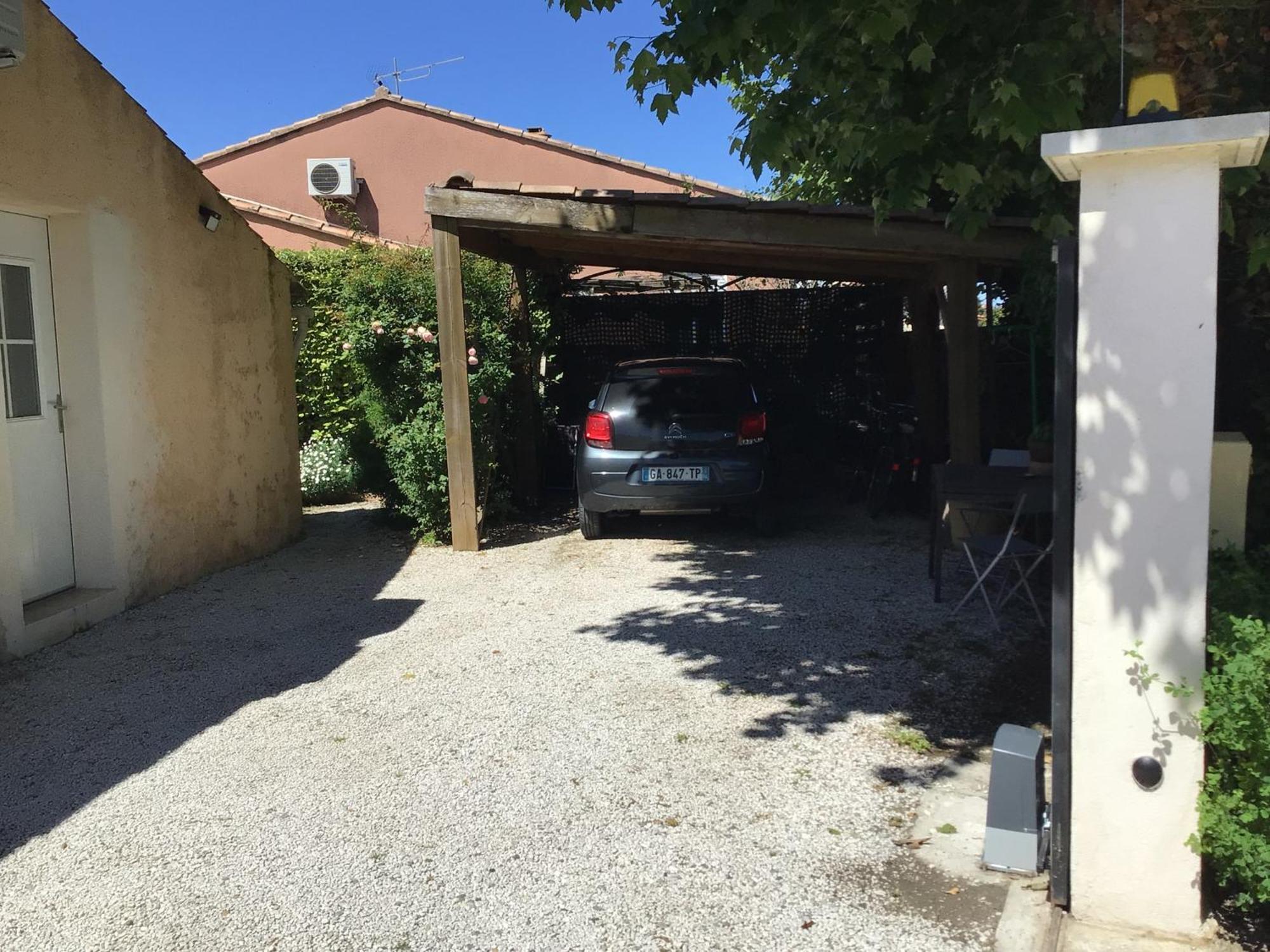 Une Chambre En Ville L'Isle-sur-la-Sorgue Ngoại thất bức ảnh